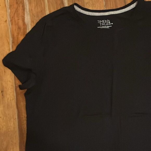 Time and Tru Women’s Black casual short sleeve T-shirt size large 12-14 - Picture 2 of 5